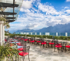 Luxury Escape: Chapa Express Train + Silk Path Sapa Hotel